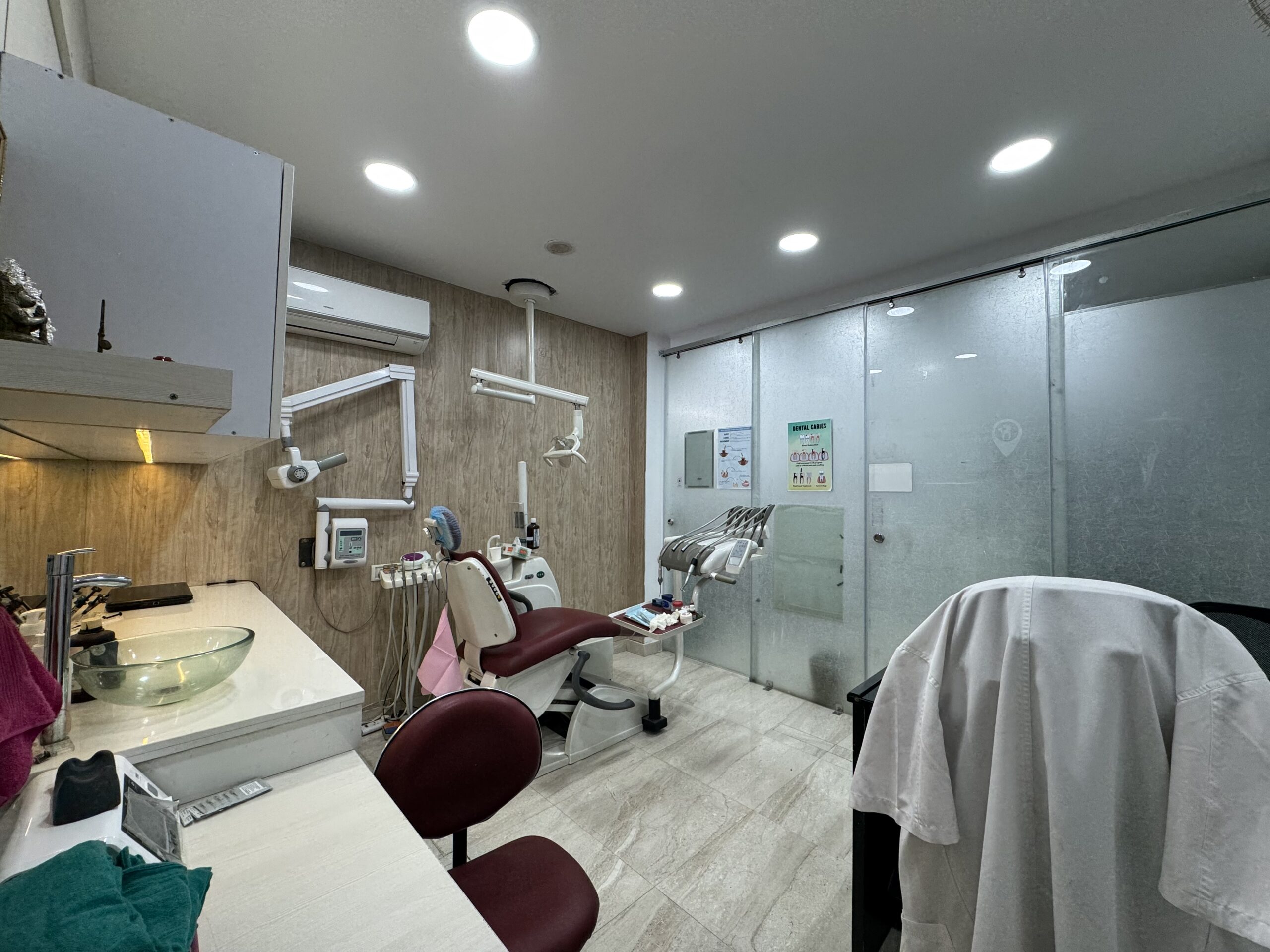 top dentist in gurgaon